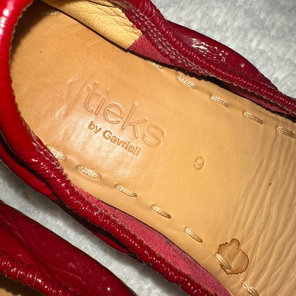 Tieks Size 9 Ruby Red Flats. Holiday / Christmas 🥰 - Picture 3 of 7